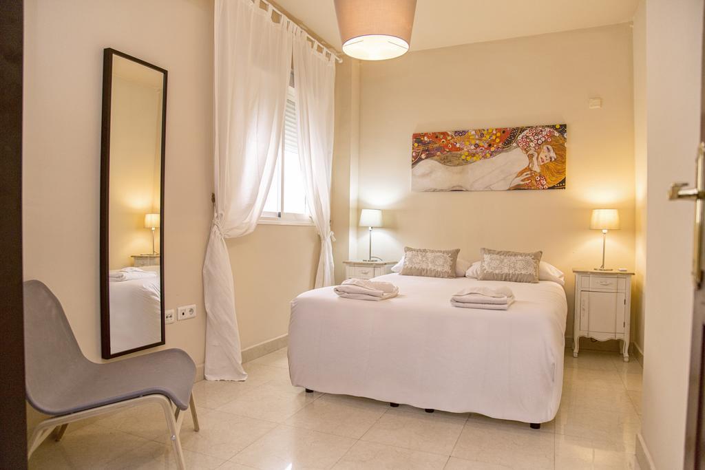 Apartamento Carreteria 73 Malaga Center Exterior foto